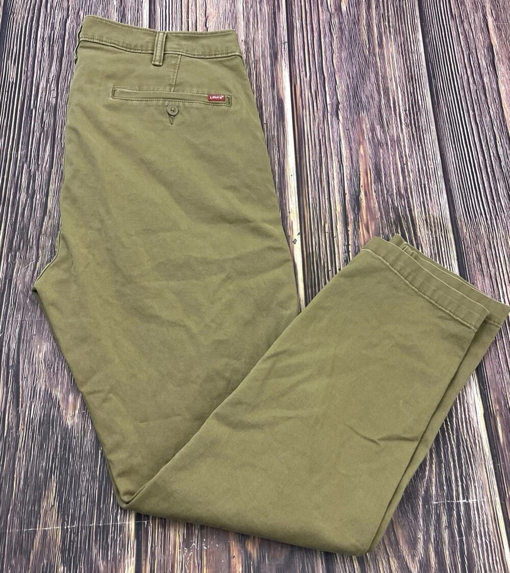 Levis XX Chino Pants Standard Taper Stretch Mens Size 38x32 (Actual 38x31)